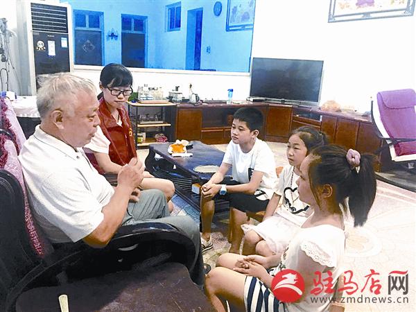 yaohf1708791.jpg