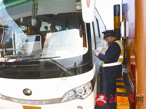 wangzh1711106.jpg