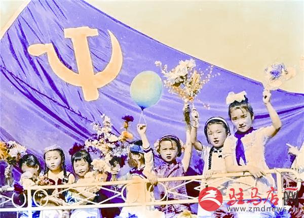 409026_红领巾1_看图王.jpg