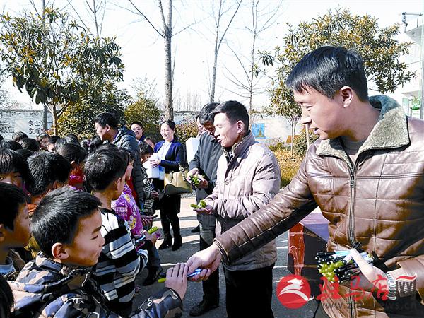 wangzh1711193.jpg