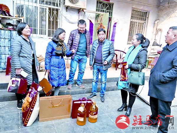 yaohf1802137.jpg