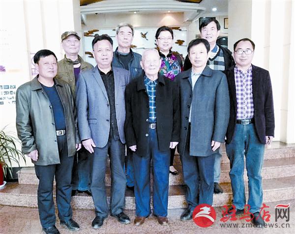 yangf1903144.jpg