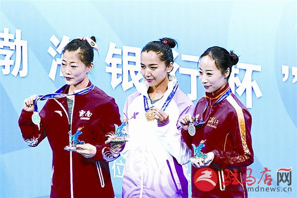 daih170898.jpg