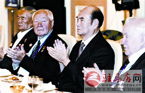 yangf150146.jpg