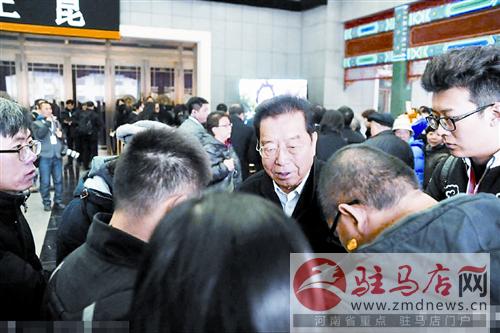 yangf1411130.jpg