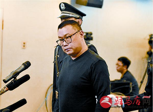 yangf151119.jpg