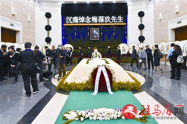 yangf16051.jpg