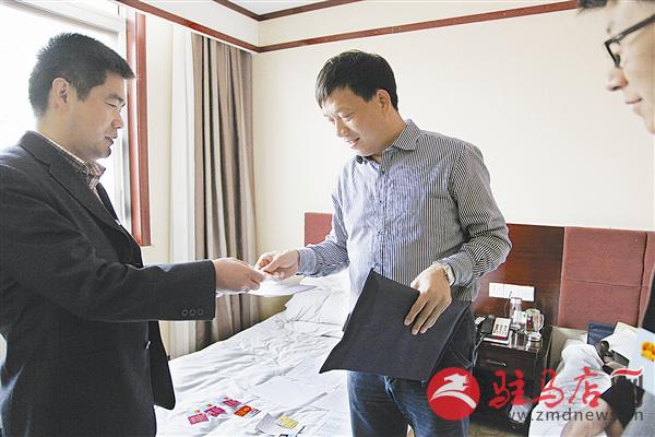 zhangz1504227.jpg