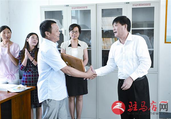 zhaol160932.jpg