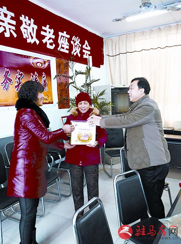 luf15031571.jpg