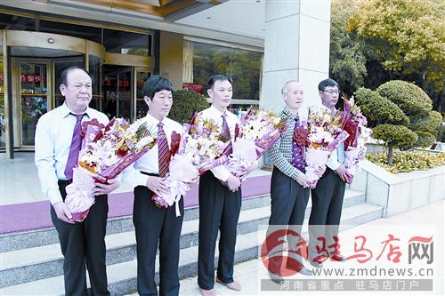 zhaol150441.jpg