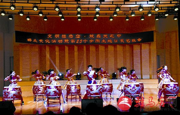 zhaol150643.jpg