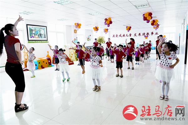 yangf151023.jpg