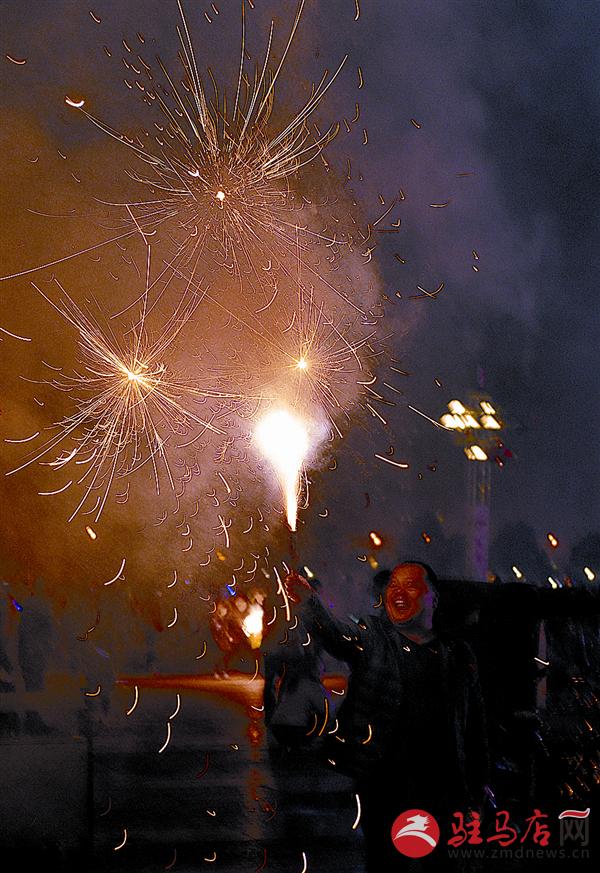 zhaol160247.jpg