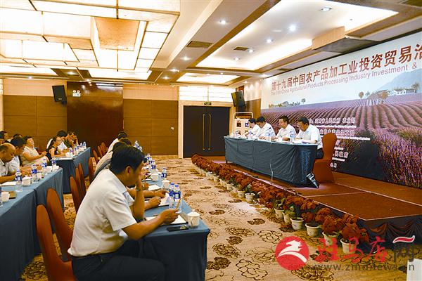 zhaol160917.jpg