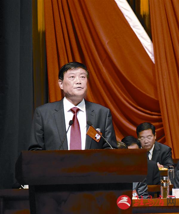 luf1609455.jpg