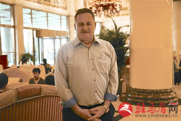 zhaol170933.jpg