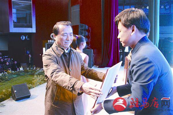 yaohf1711107.jpg