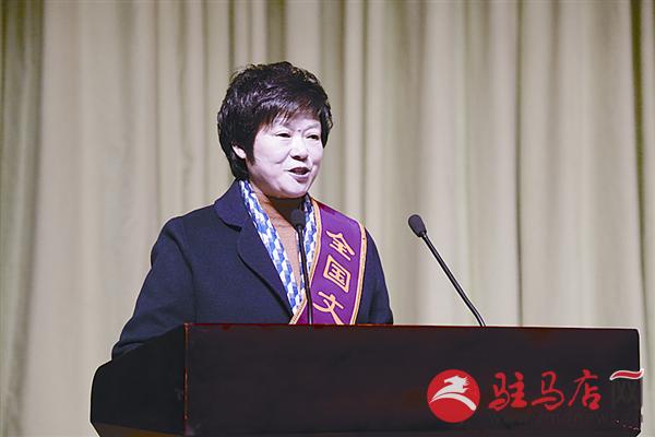 hxy1801169.jpg