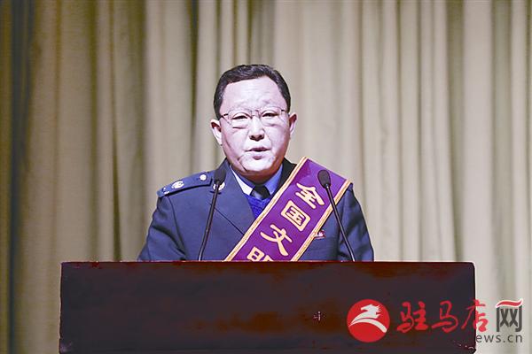 hxy1801170.jpg