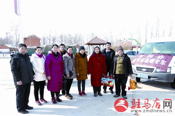 hxy1801308.jpg
