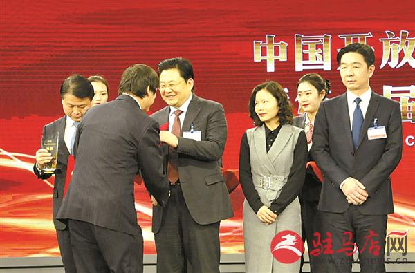 yangf190156.jpg