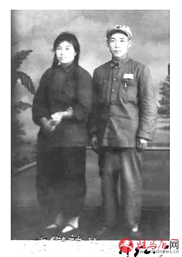 郭晓梅听爸爸讲老八团的故事