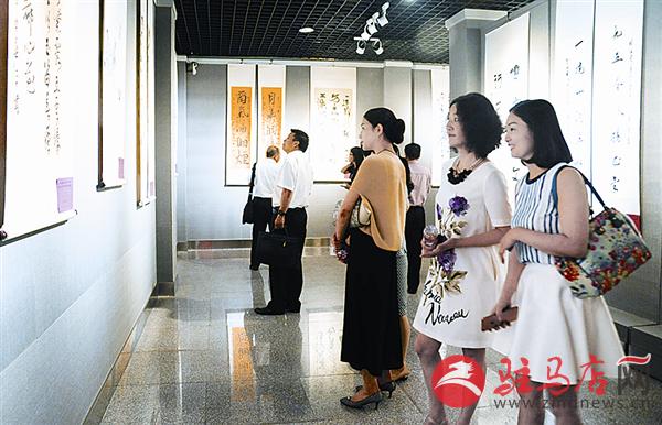 zhaol16072.jpg