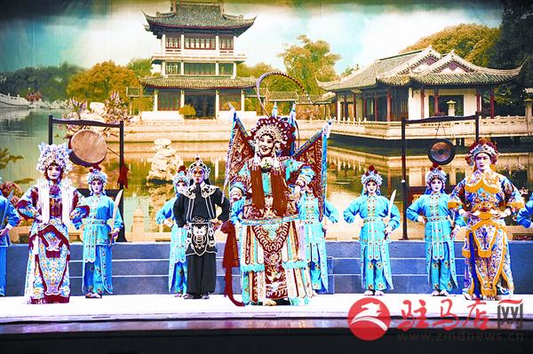 zhaol160431.jpg
