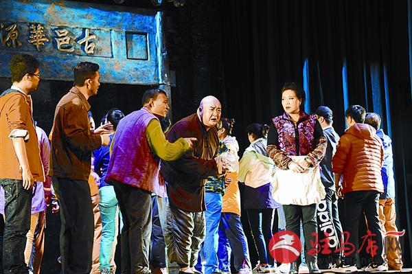 zhaol160940.jpg