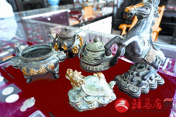 yuanzh1503135.jpg