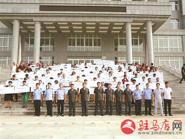 yangxh1808129.jpg