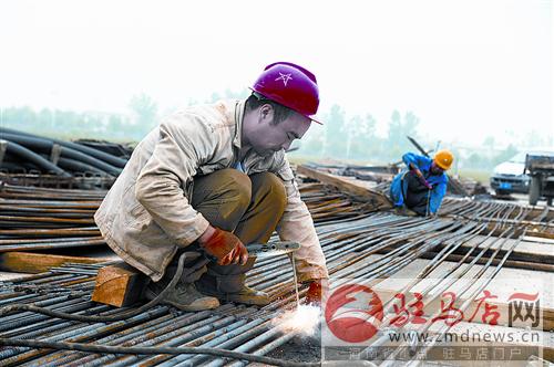 zhaol150512.jpg