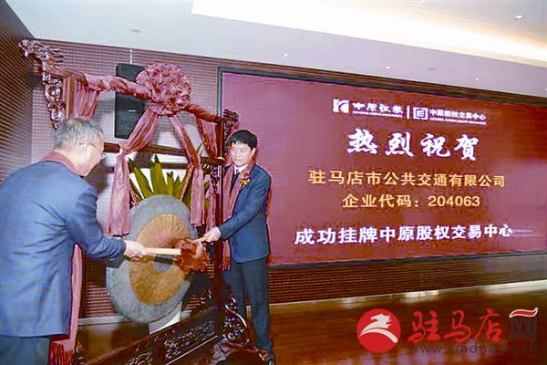 yangf18127.jpg