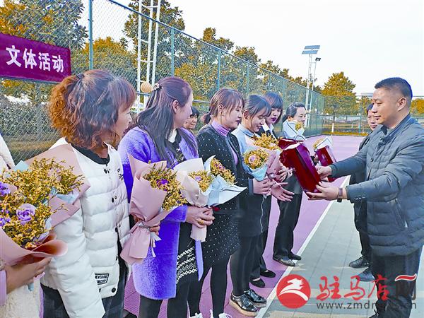yangf190342.jpg