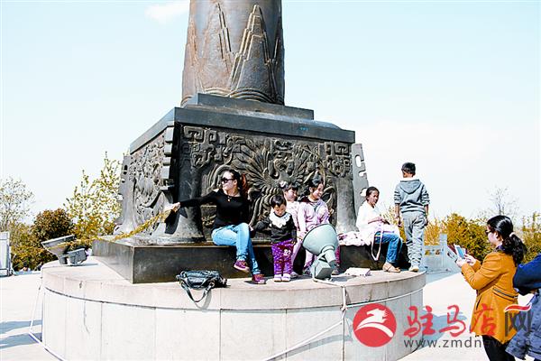 wangj1504186.jpg