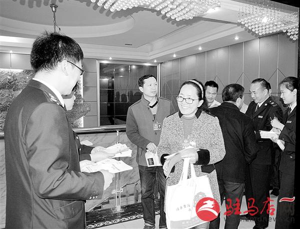 zhangz1505277.jpg