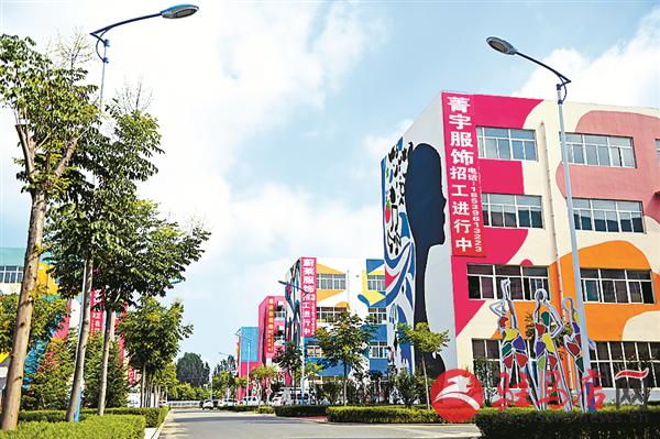 yangxh1808220.jpg