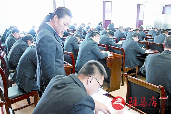 wangk1801136.jpg