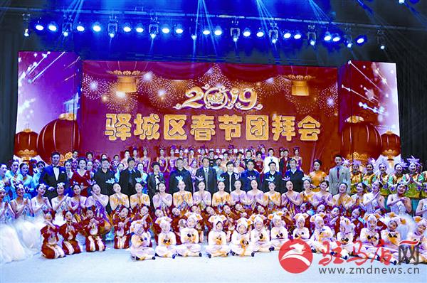 yangf1901136.jpg