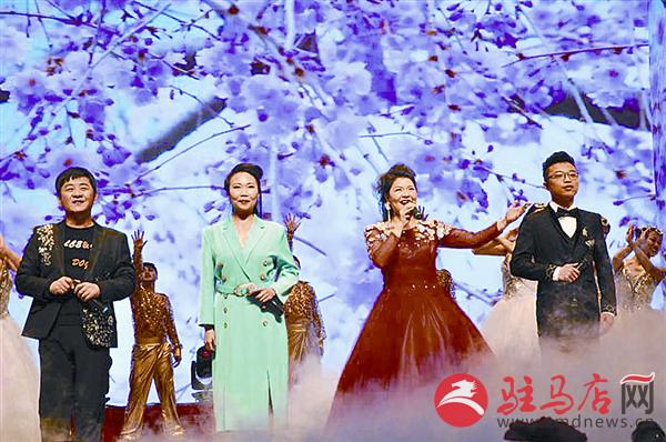 yangf1901134.jpg