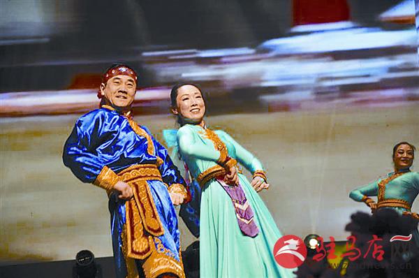 yangf1901135.jpg