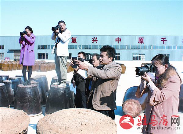 wangj151128.jpg