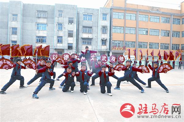 yangxh1811192.jpg