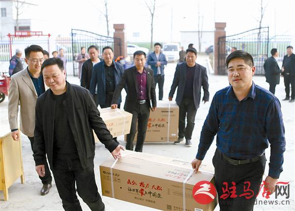 wangc190415.jpg